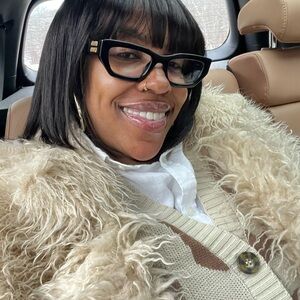 Meet your Posher, Jae